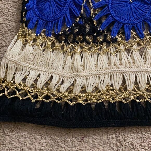 Gorgeous sweater  - Picture 4 of 4